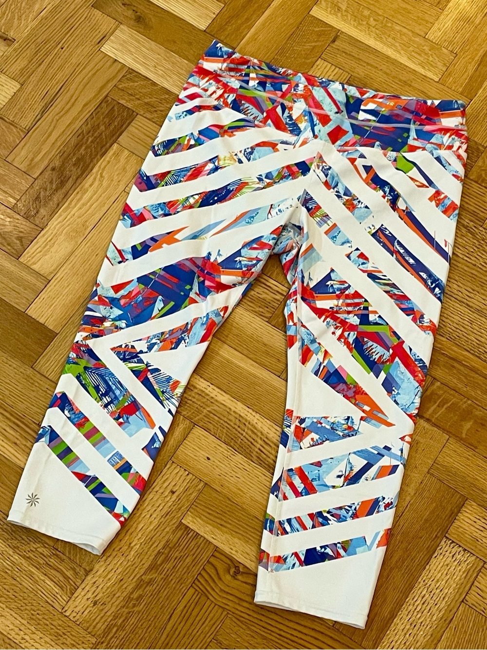 ATHLETA~Multicolor Geometric Print Capri Leggings